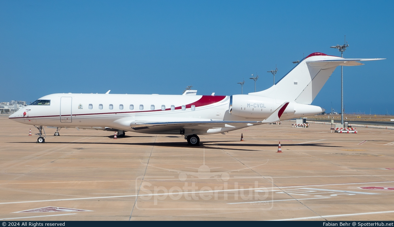 Photo of M-CVGL - Bombardier Global 5000 operated by Private