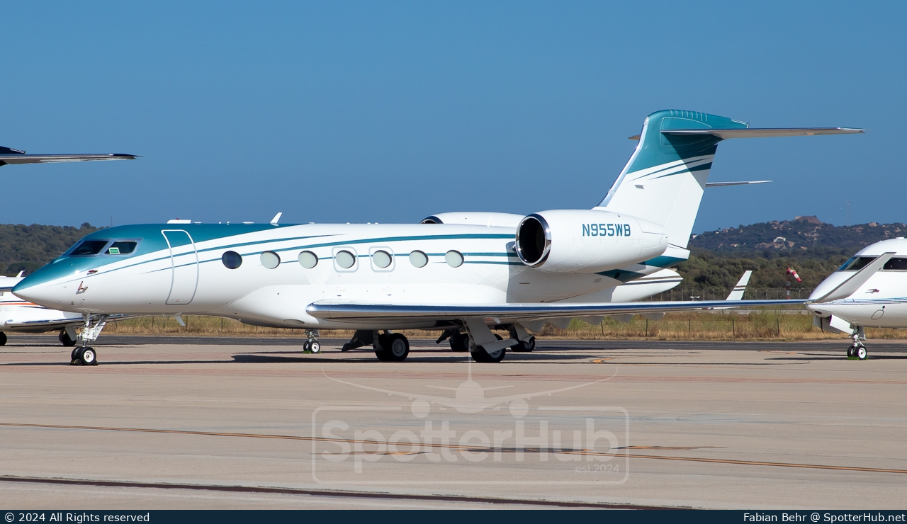 Photo of N955WB - Gulfstream G500 at Costa Smeralda