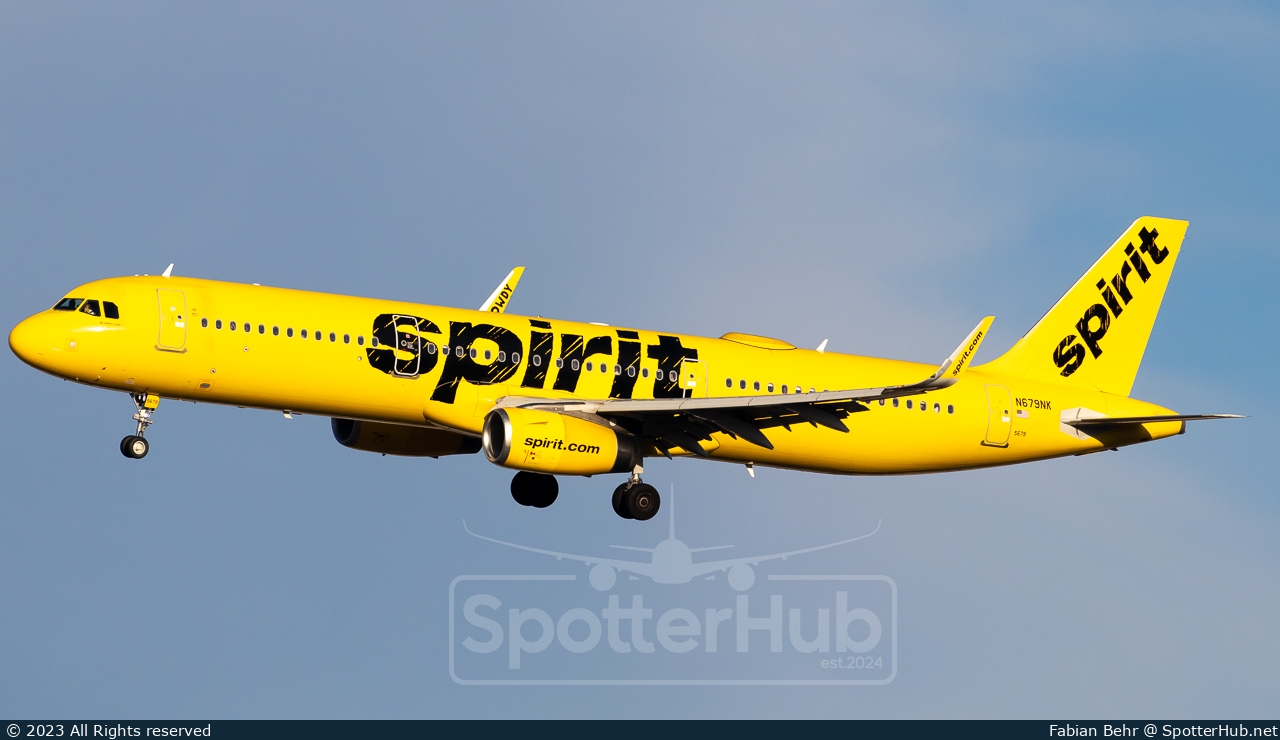 Photo of N679NK - Airbus A321-231 operated by Spirit Airlines