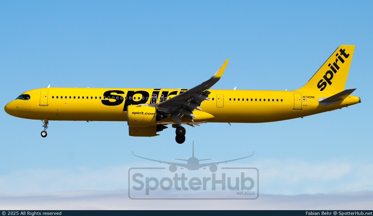Photo of N745NK - Airbus A321-271NX operated by Spirit Airlines