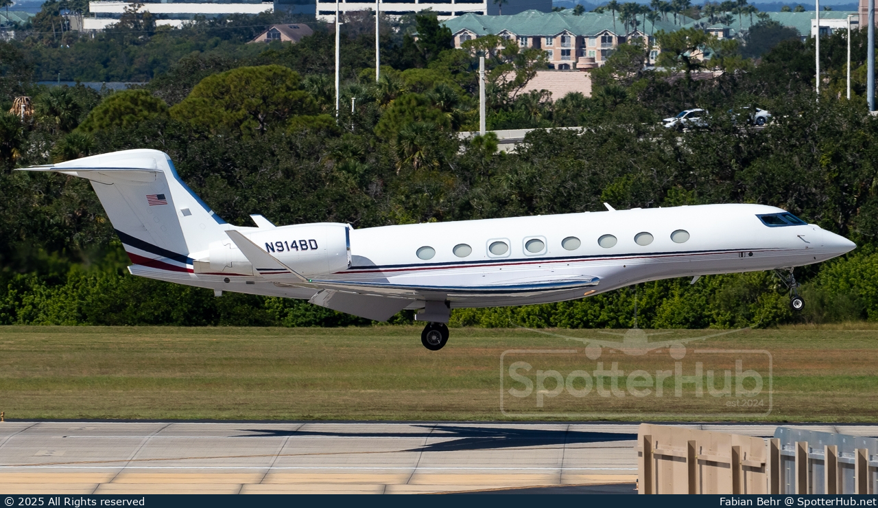 Photo of N914BD - Gulfstream G650ER operated by Dillard Department Stores