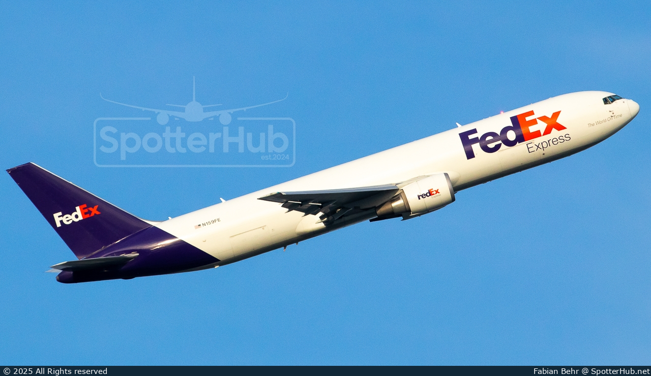 Photo of N159FE - Boeing 767-3S2F operated by FedEx