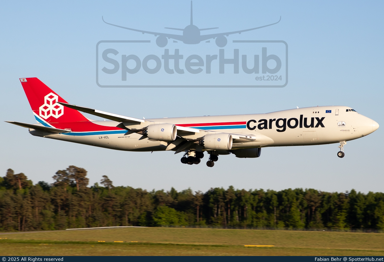 Photo of LX-VCL - Boeing 747-8R7F operated by Cargolux
