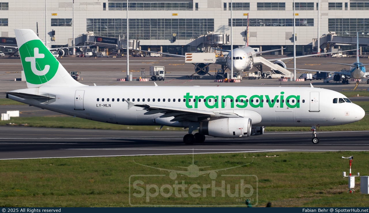 Photo of LY-MLN - Airbus A320-232 operated by Transavia (opb Avion Express)