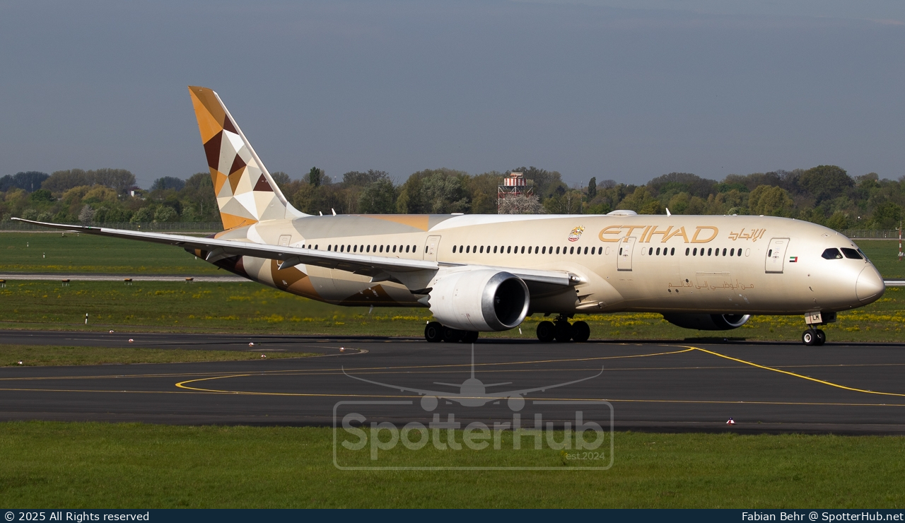 Photo of A6-BLH - Boeing 787-9 Dreamliner operated by Etihad Airways