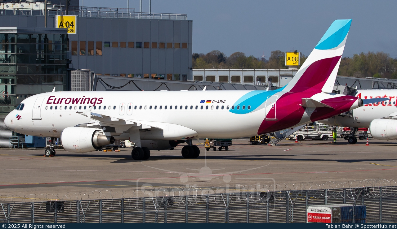 Photo of D-ABNI - Airbus A320-214 operated by Eurowings