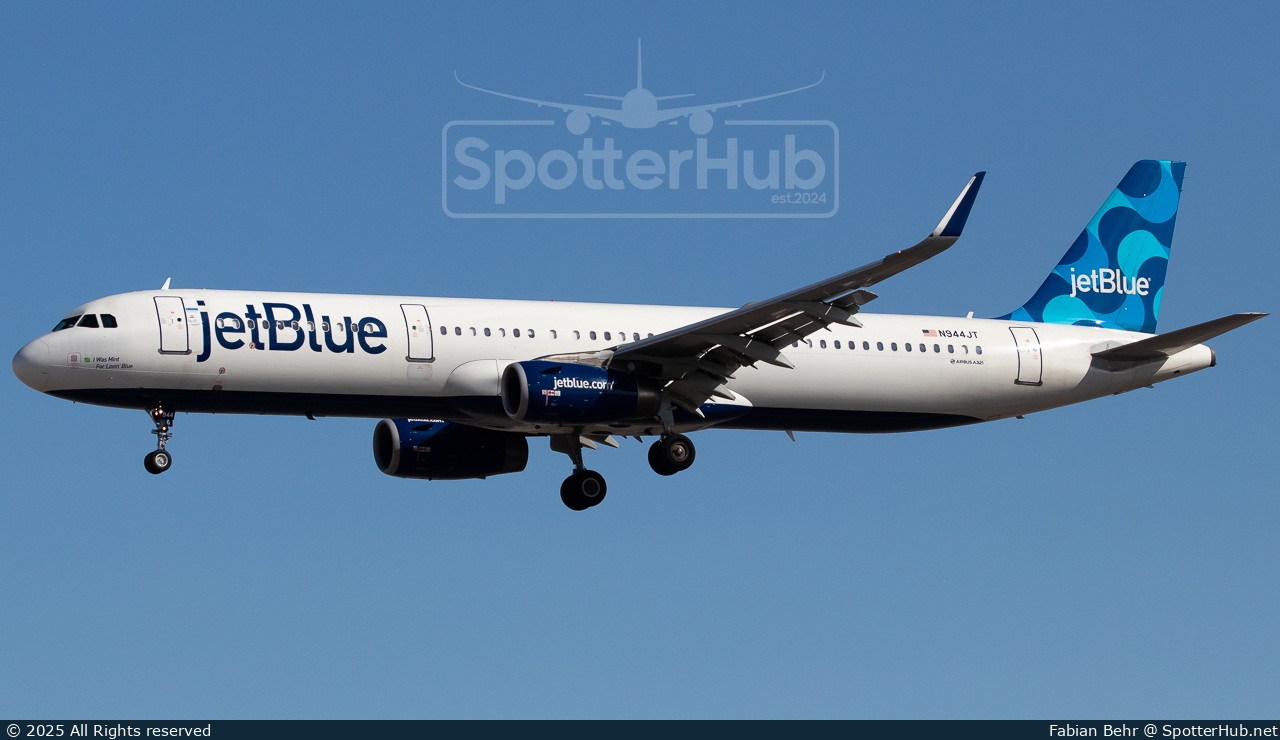 Photo of N944JT - Airbus A321-231 operated by jetBlue Airways