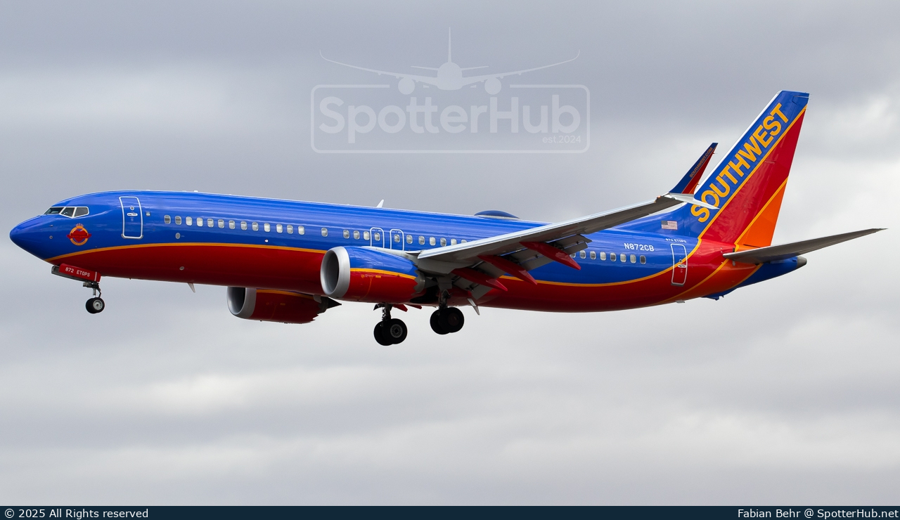 Photo of N872CB - Boeing 737 MAX 8 operated by Southwest Airlines