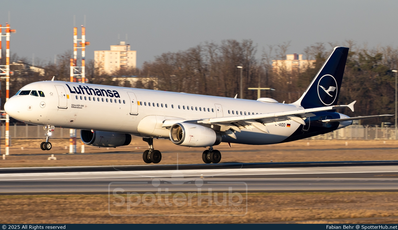 Photo of D-AIDD - Airbus A321-231 operated by Lufthansa