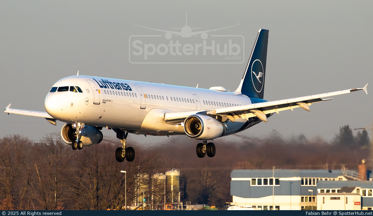 Photo of D-AISK - Airbus A321-231 operated by Lufthansa