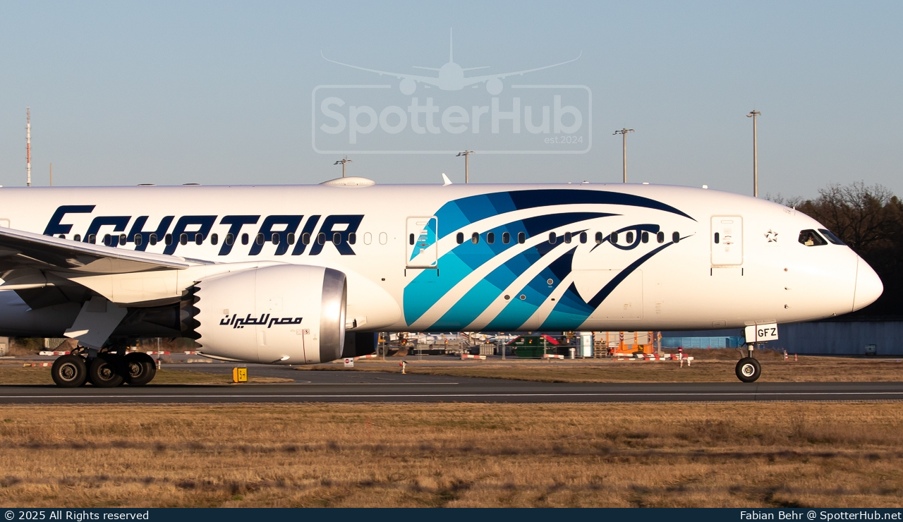 Photo of SU-GFZ - Boeing 787-9 Dreamliner operated by Egyptair