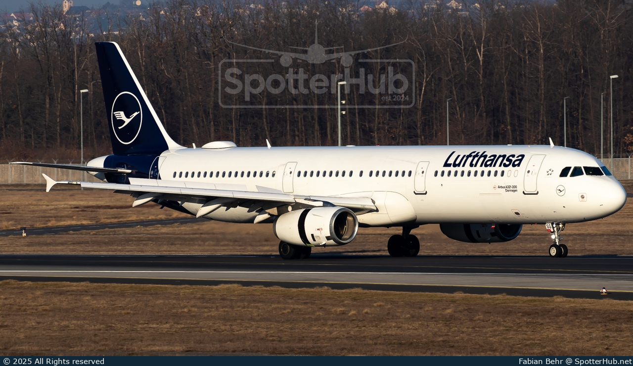 Photo of D-AISG - Airbus A321-231 operated by Lufthansa