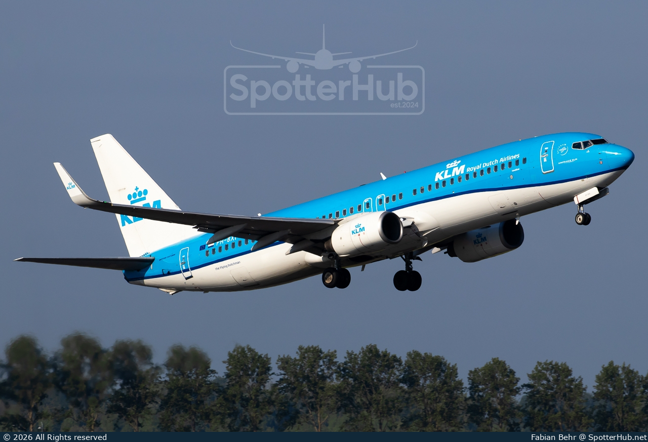 Photo of PH-BXF - Boeing 737-8K2 operated by KLM Royal Dutch Airlines