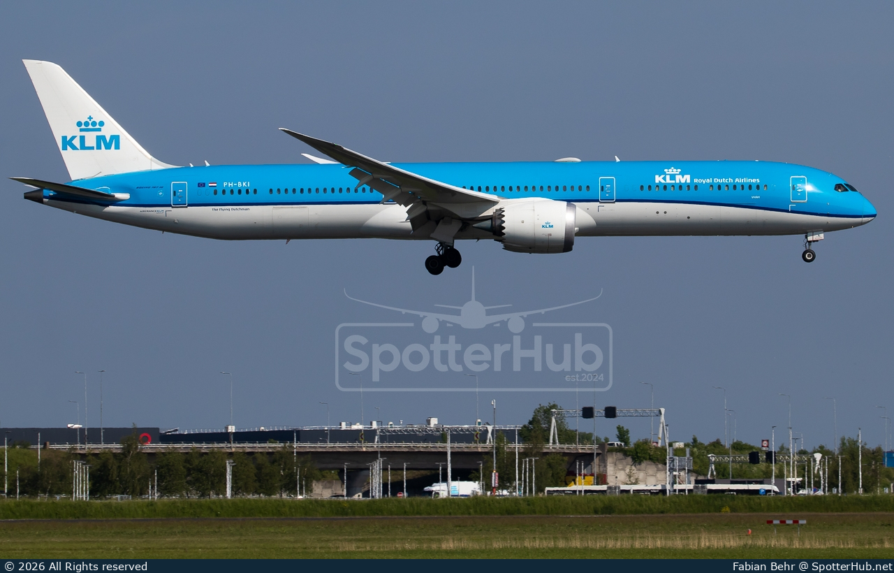 Photo of PH-BKI - Boeing 787-10 Dreamliner operated by KLM Royal Dutch Airlines