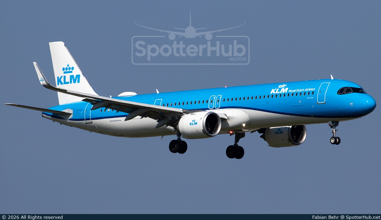 Photo of PH-AXP - Airbus A321-252NX operated by KLM Royal Dutch Airlines