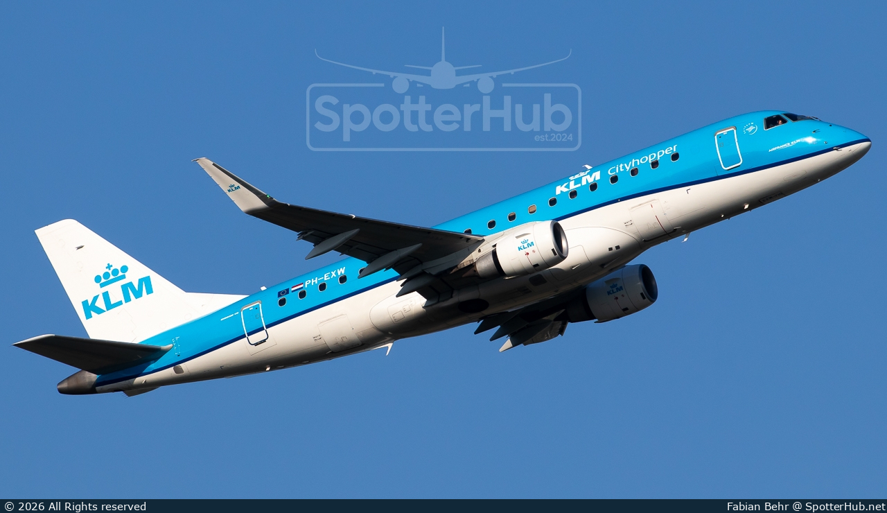 Photo of PH-EXW - Embraer ERJ-175STD operated by KLM Cityhopper