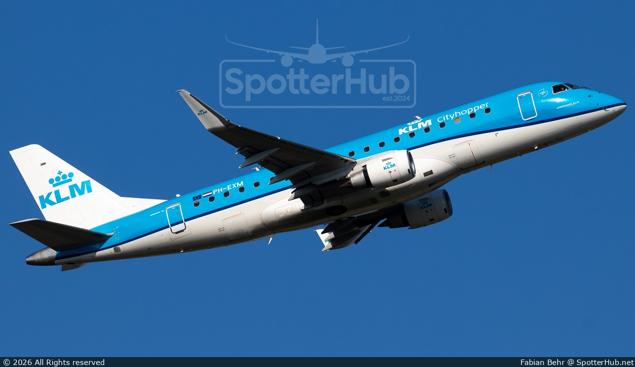 Photo of PH-EXM - Embraer ERJ-175STD operated by KLM Cityhopper