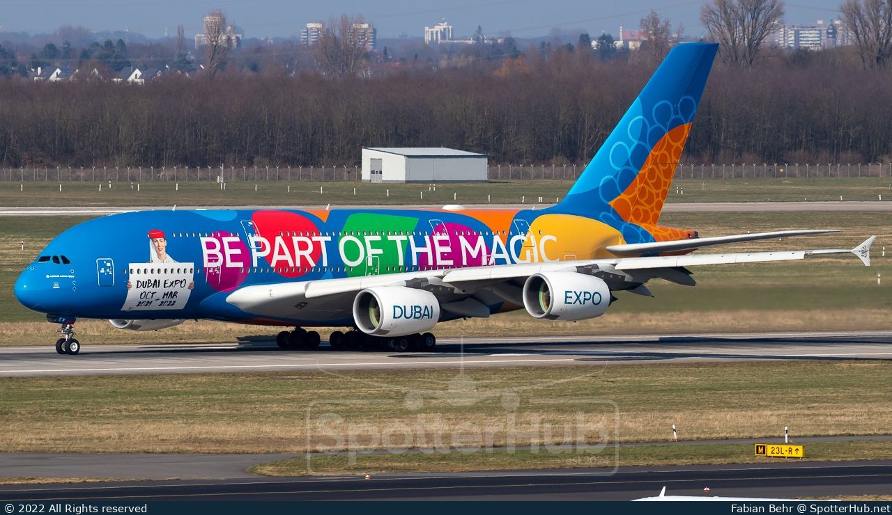 Photo of A6-EEW - Airbus A380-861 operated by Emirates