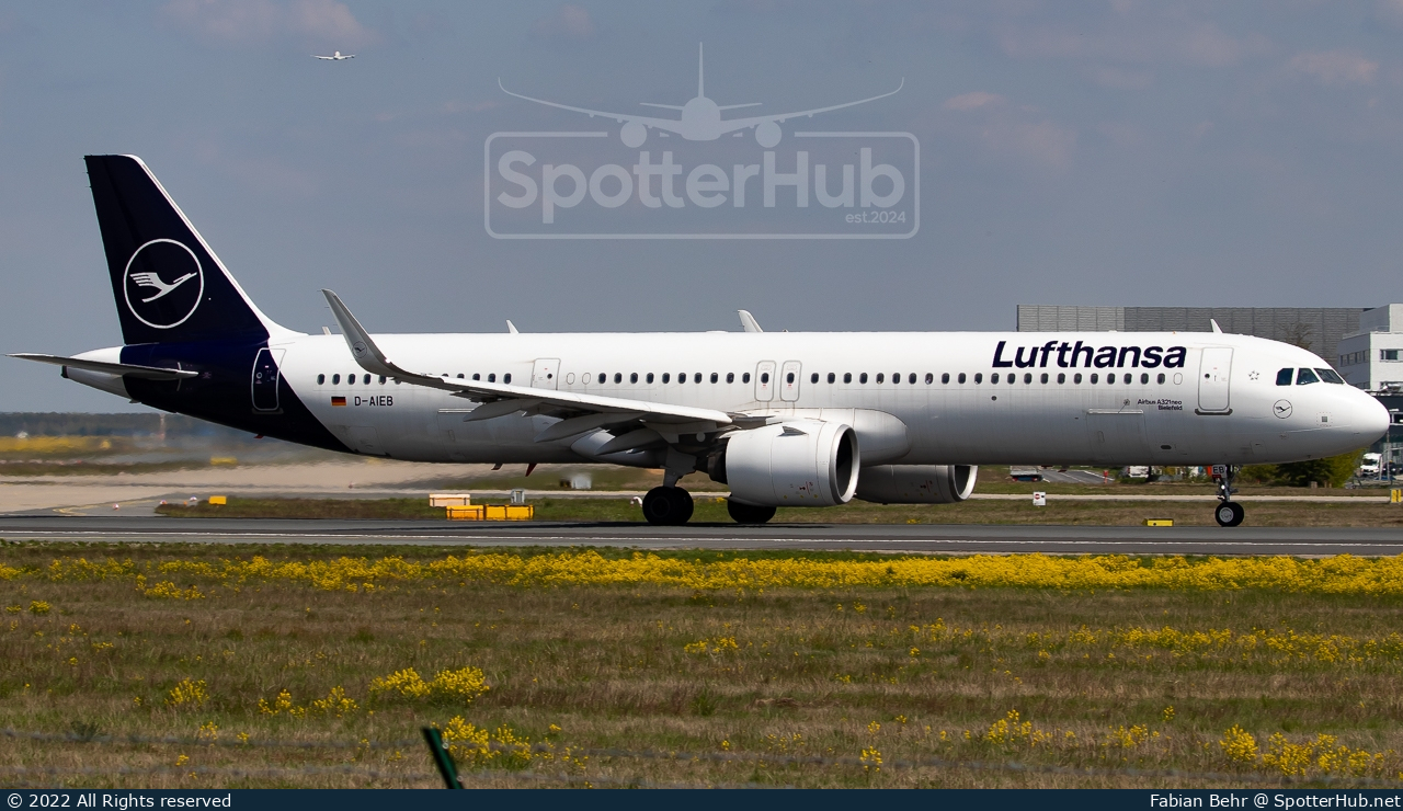 Photo of D-AIEB - Airbus A321-271NX operated by Lufthansa