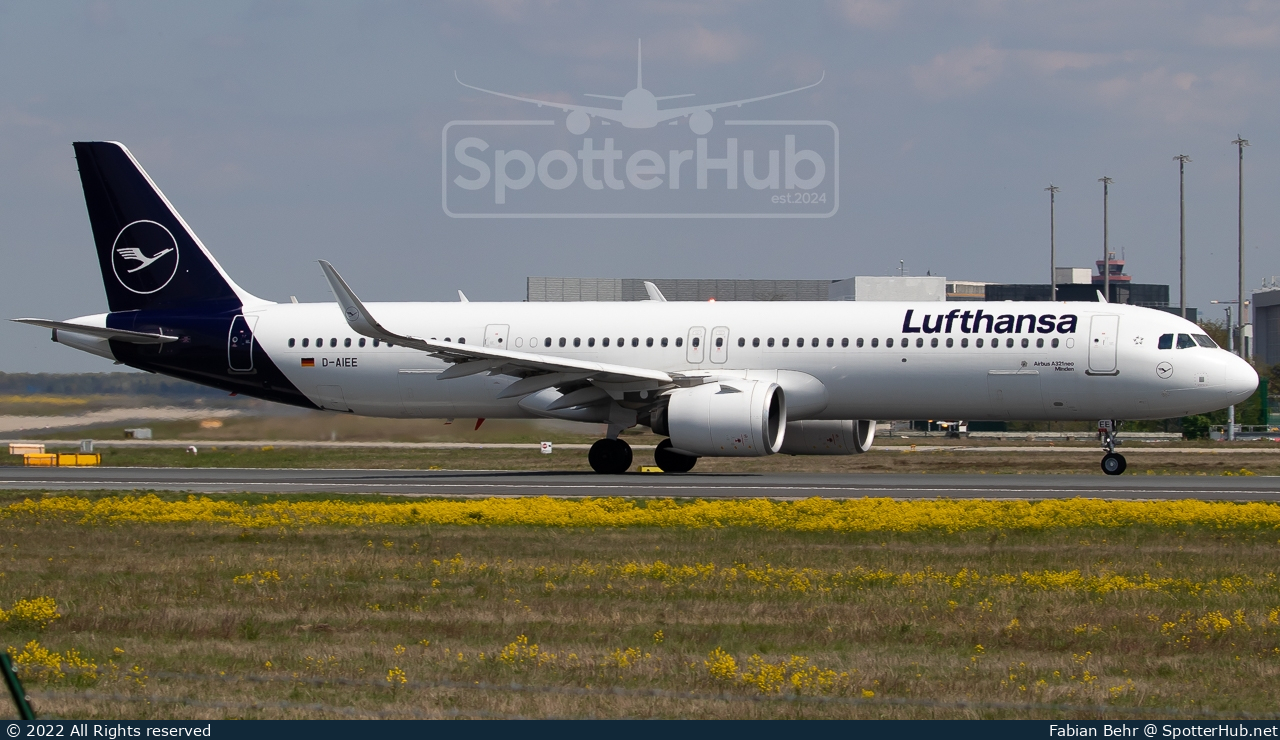 Photo of D-AIEE - Airbus A321-271NX operated by Lufthansa