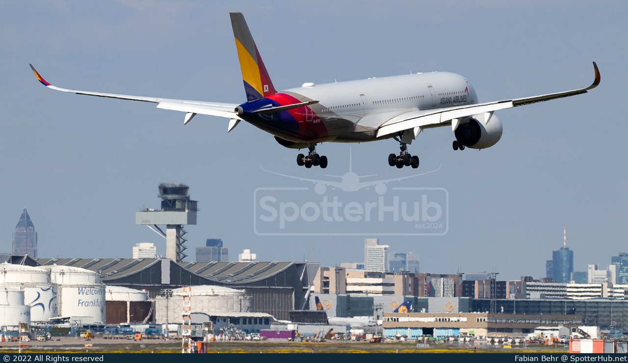 Photo of HL8360 - Airbus A350-941 operated by Asiana Airlines