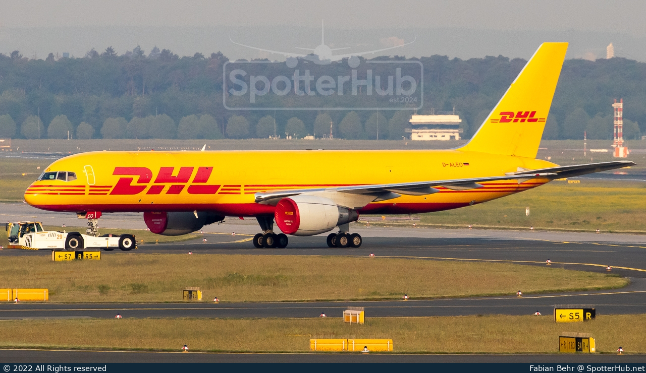 Photo of D-ALEO - Boeing 757-2Q8(PCF) operated by European Air Transport