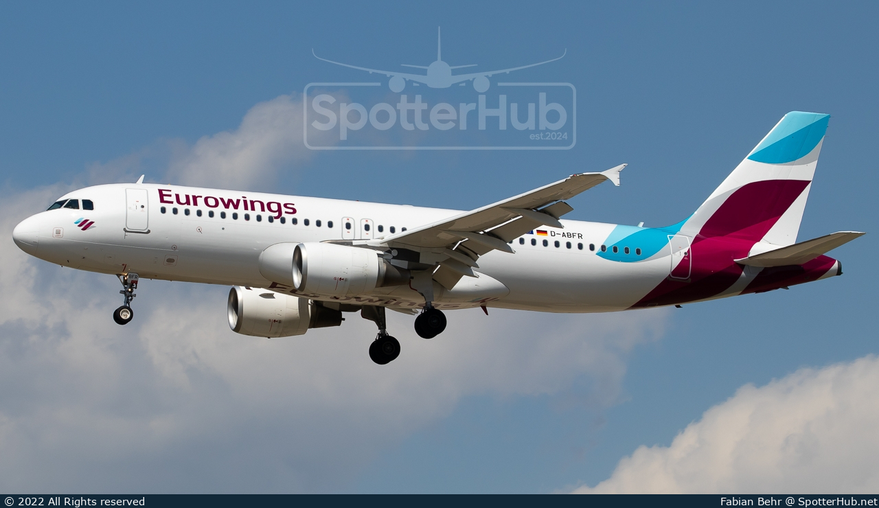 Photo of D-ABFR - Airbus A320-214 operated by Eurowings