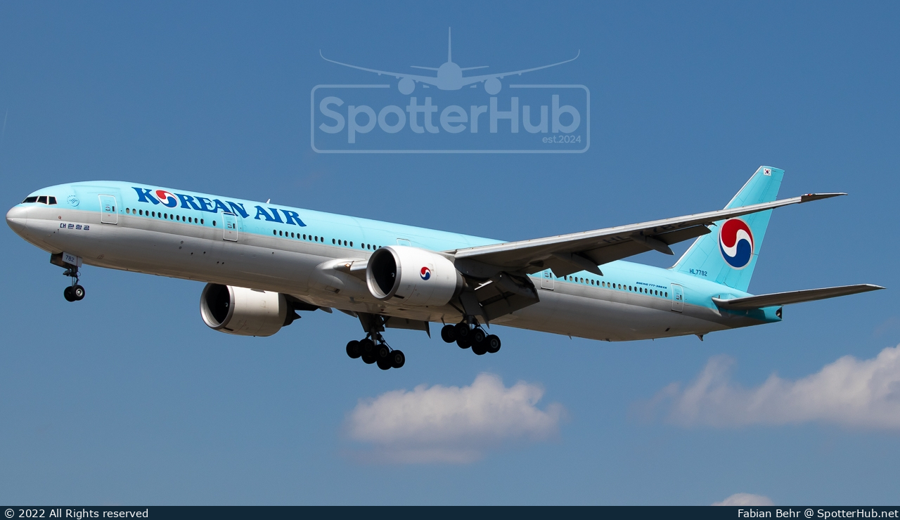 Photo of HL7782 - Boeing 777-3B5(ER) operated by Korean Air