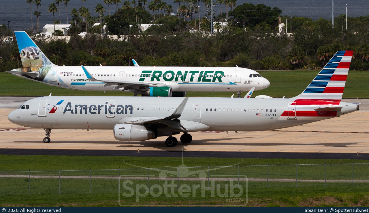 Photo of N127AA - Airbus A321-231 operated by American Airlines