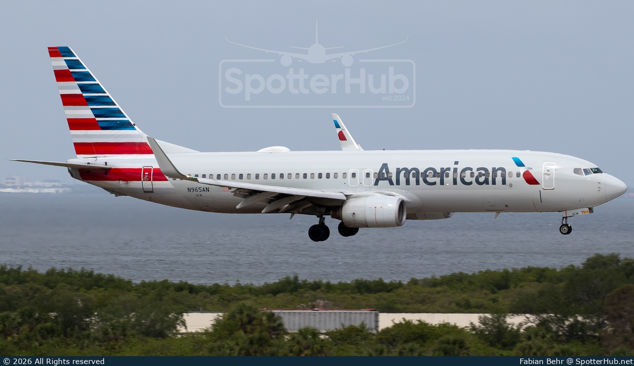 Photo of N965AN - Boeing 737-823 operated by American Airlines