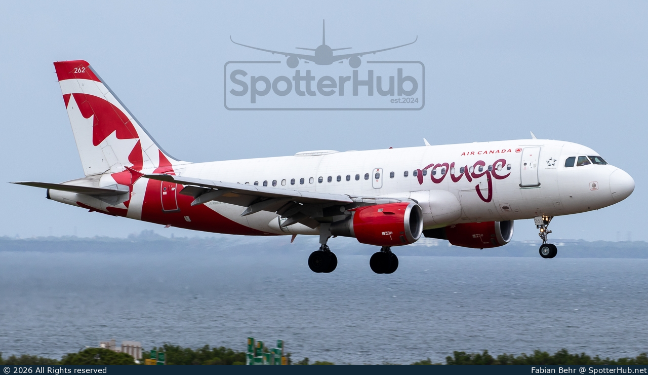 Photo of C-FYKW - Airbus A319-114 operated by Air Canada Rouge
