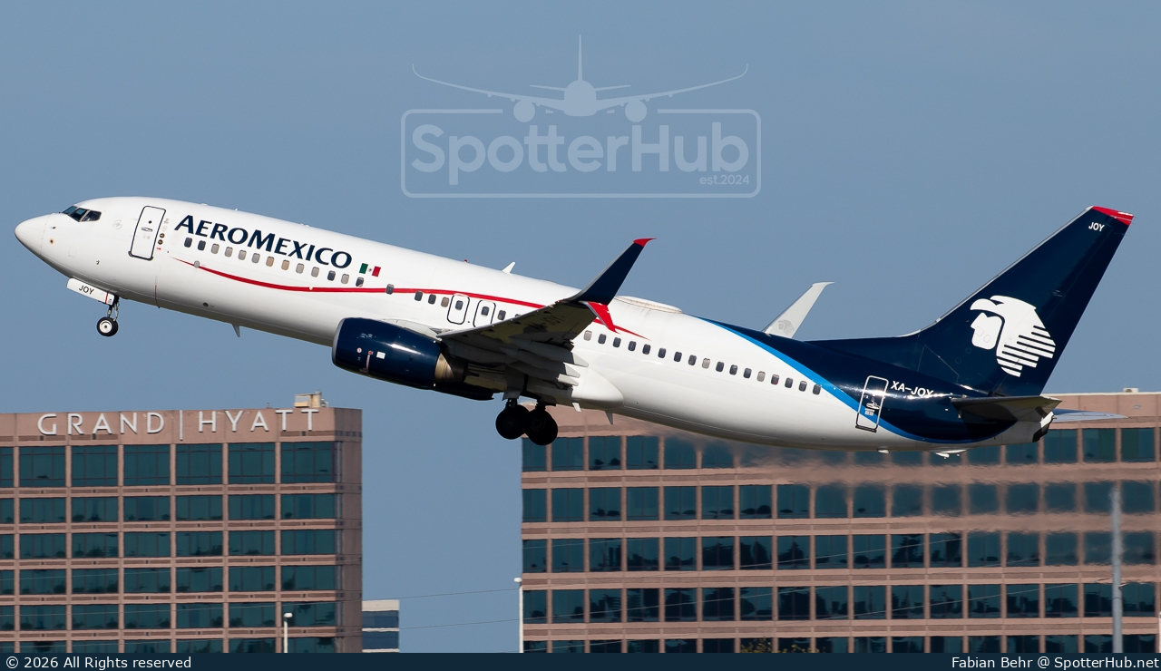 Photo of XA-JOY - Boeing 737-852 operated by Aeroméxico