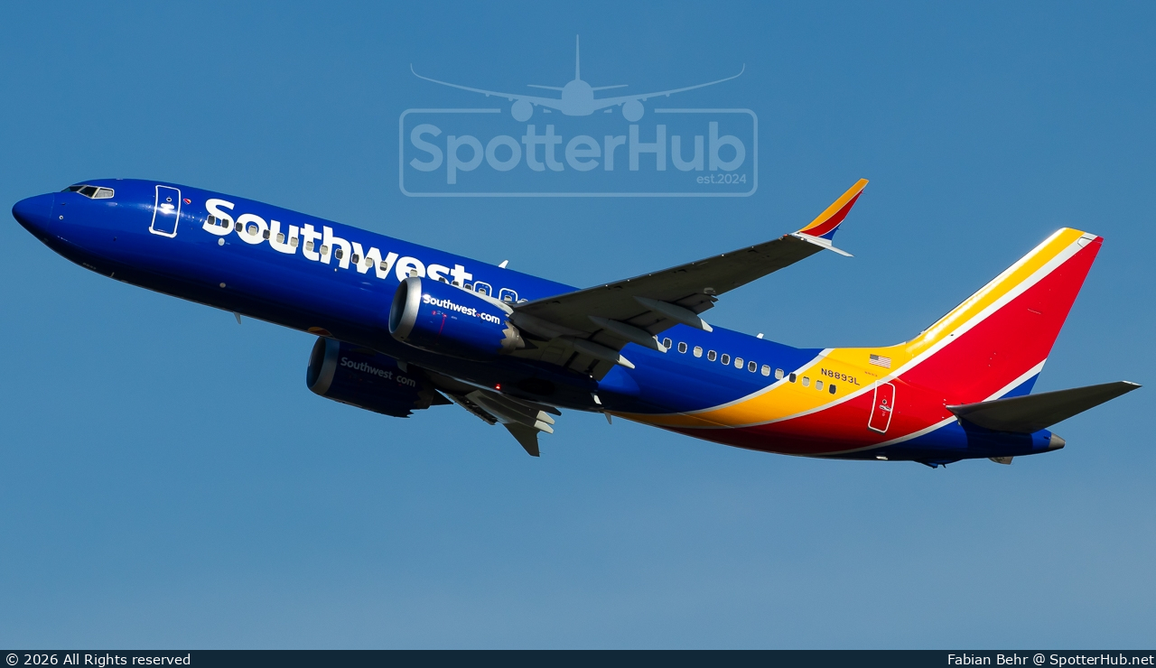 Photo of N8893L - Boeing 737 MAX 8 operated by Southwest Airlines