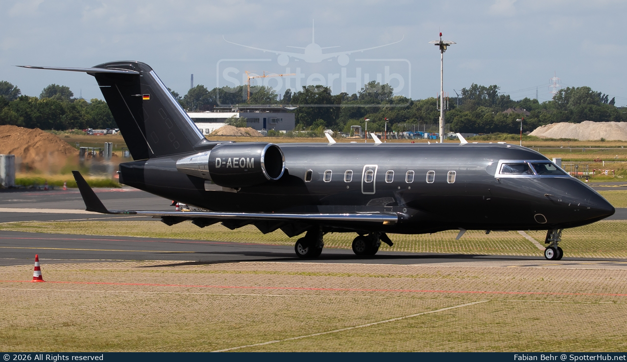 Photo of D-AEOM - Bombardier Challenger 604 operated by MHS Aviation