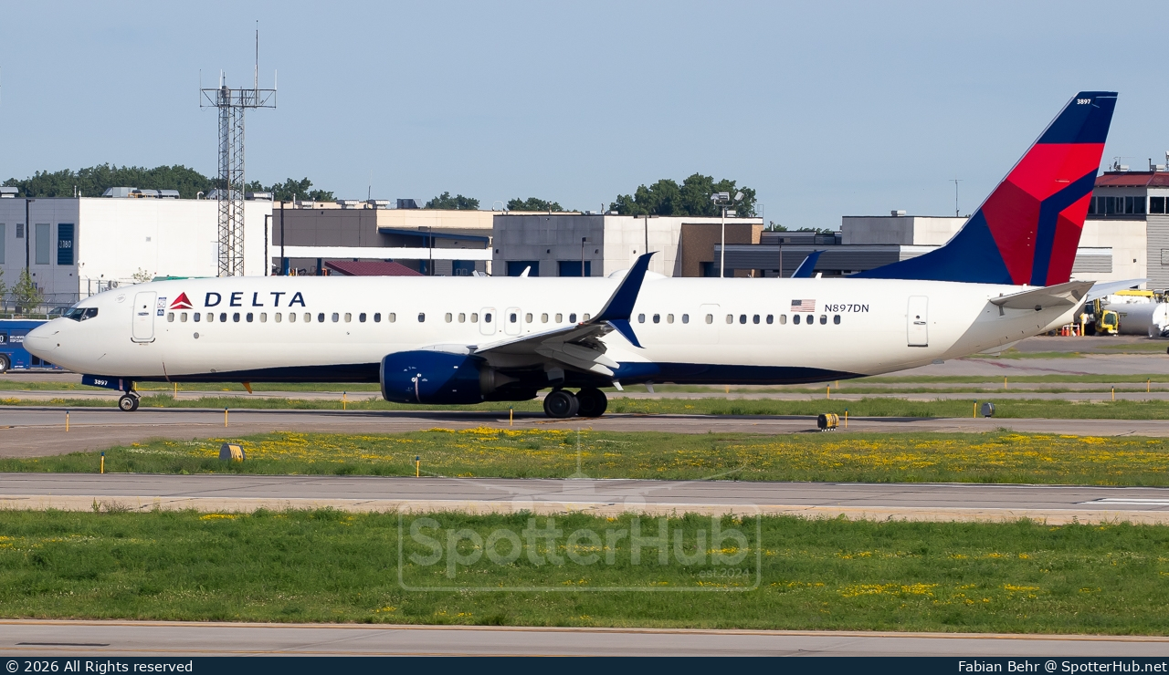 Photo of N897DN - Boeing 737-932(ER) operated by Delta Air Lines