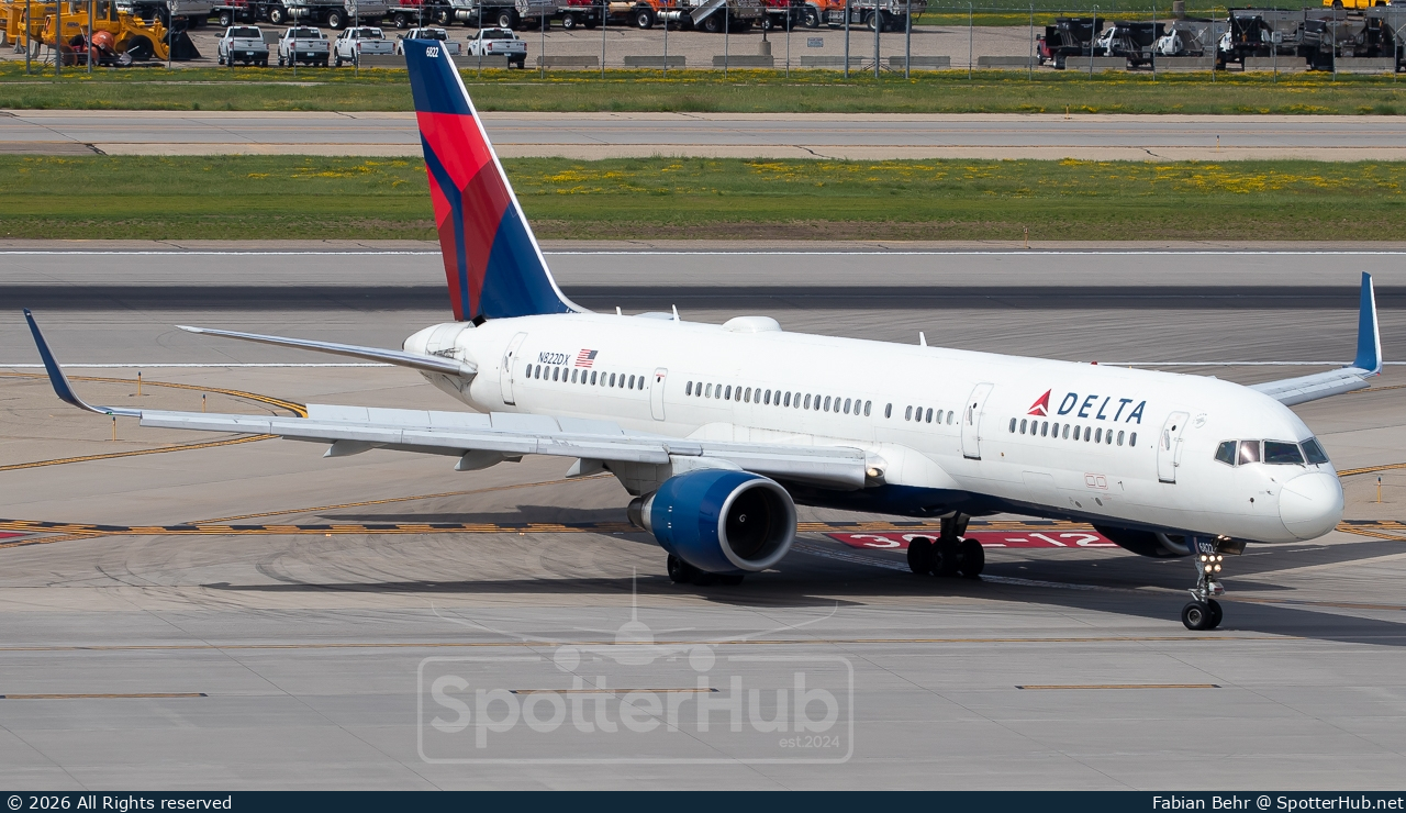 Photo of N822DX - Boeing 757-26D operated by Delta Air Lines