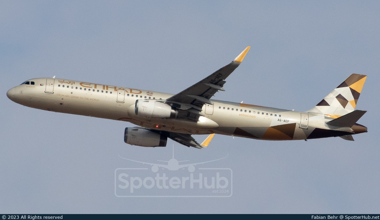 Photo of A6-AEF - Airbus A321-231 operated by Etihad Airways