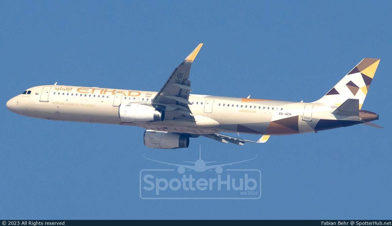 Photo of A6-AEH - Airbus A321-231 operated by Etihad Airways