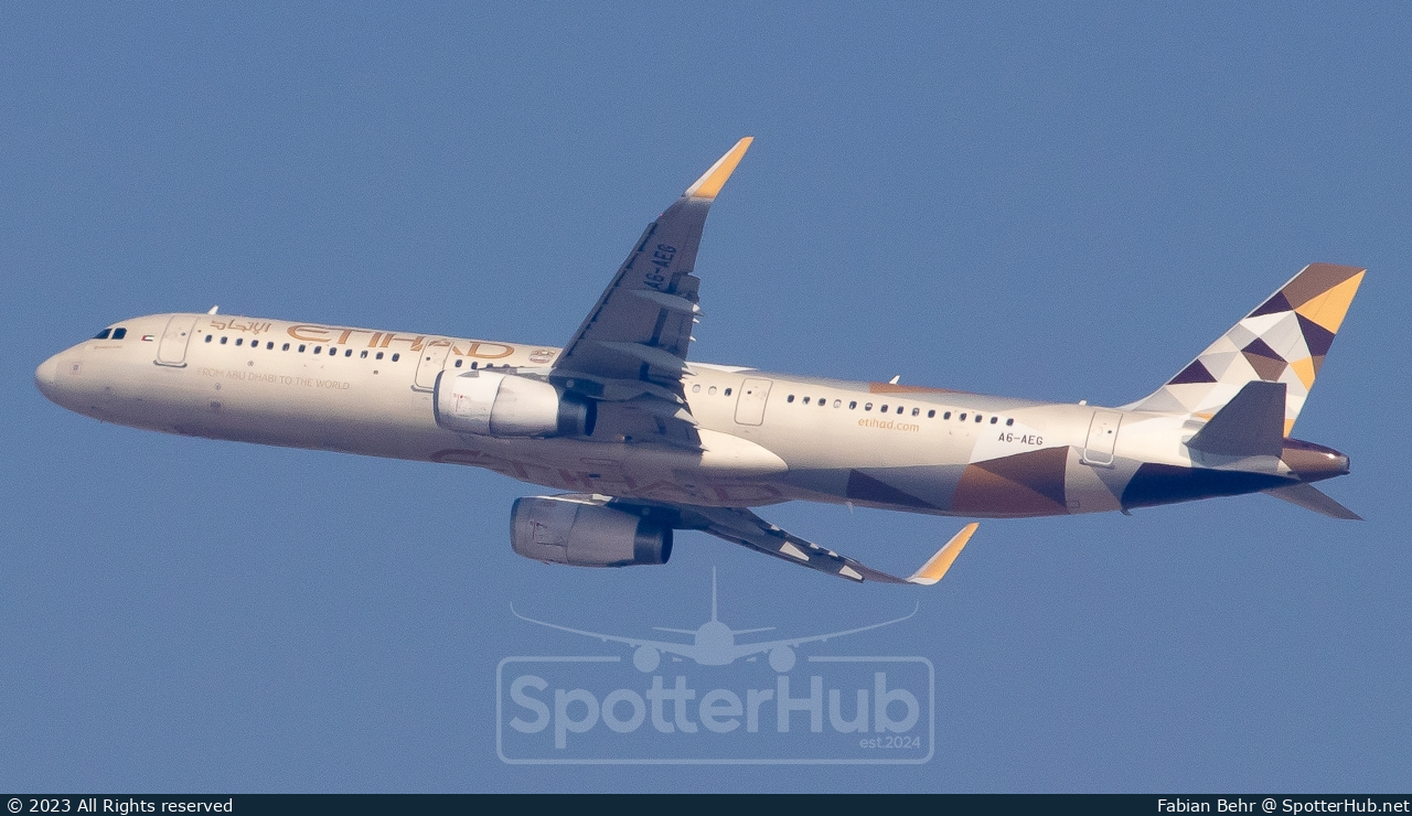 Photo of A6-AEG - Airbus A321-231 operated by Etihad Airways