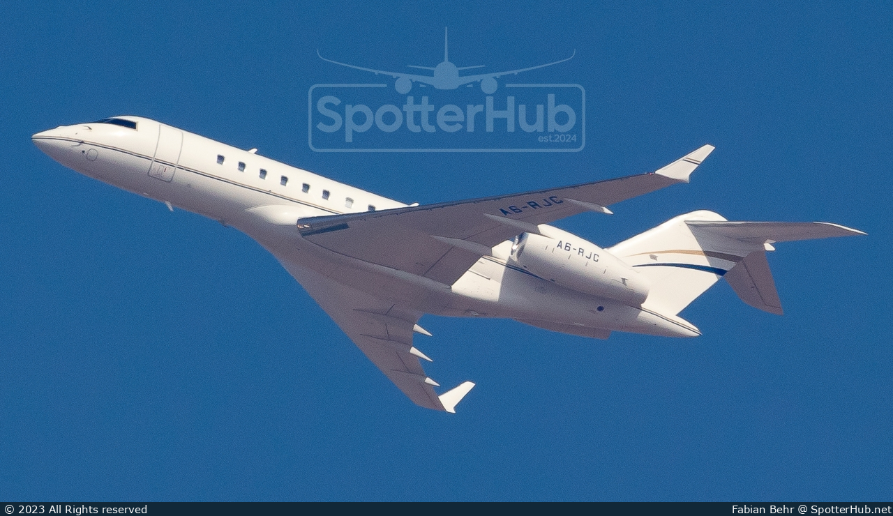 Photo of A6-RJC - Bombardier Global 5000 operated by Royal Jet
