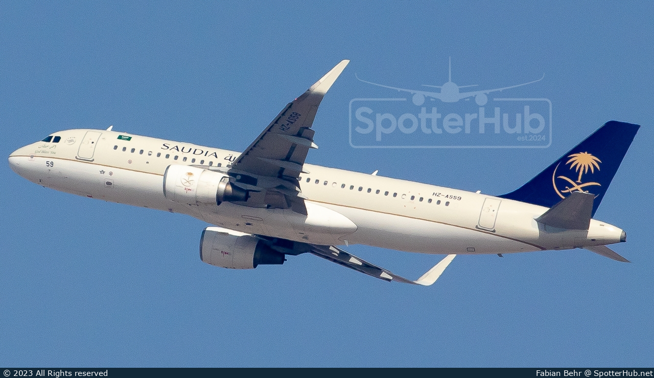 Photo of HZ-AS59 - Airbus A320-214 operated by Saudia