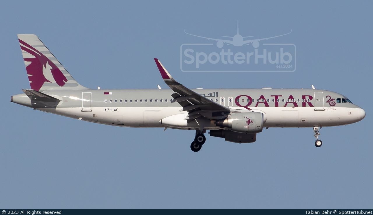 Photo of A7-LAC - Airbus A320-214 operated by Qatar Airways