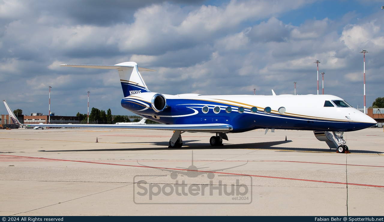 Photo of N393VF - Gulfstream GV-SP (G500) operated by Sun Air Jets