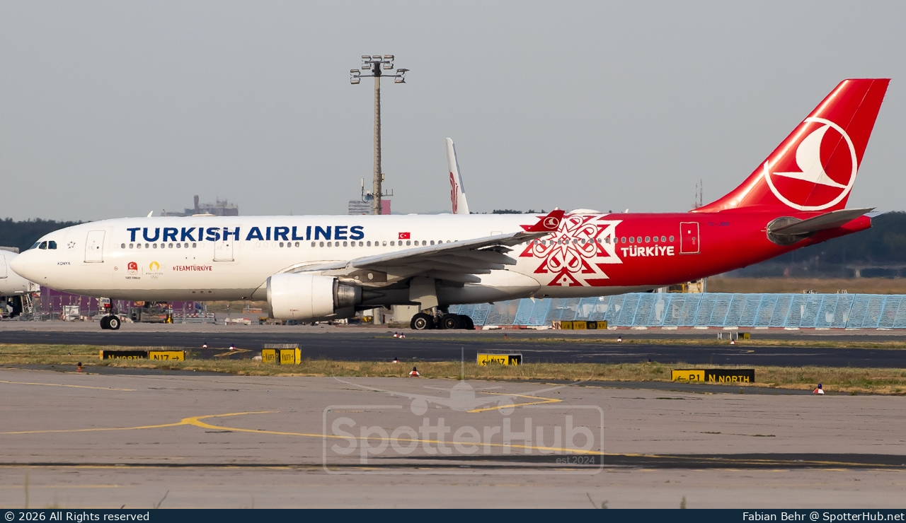 Photo of TC-JNB - Airbus A330-203 operated by Turkish Airlines
