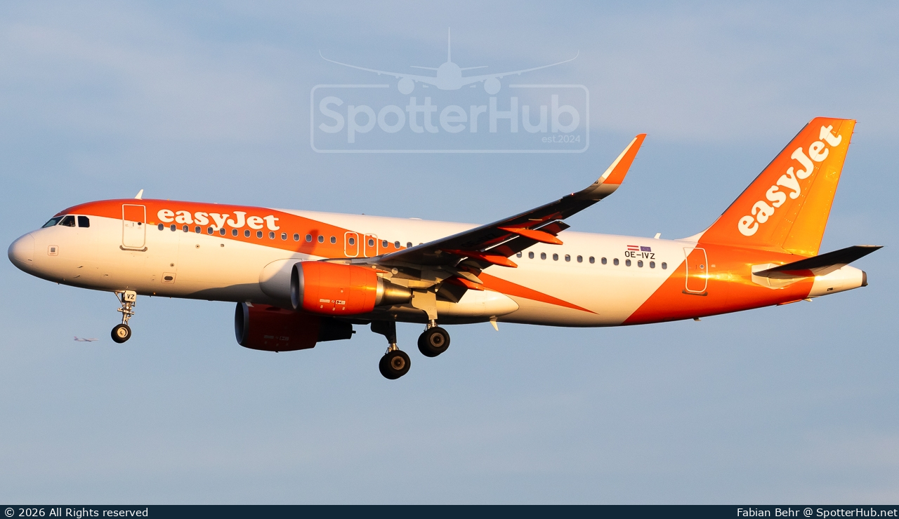 Photo of OE-IVZ - Airbus A320-214 operated by easyJet Europe