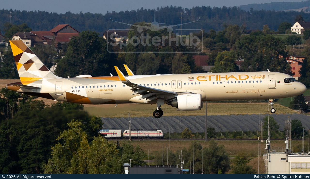 Photo of A6-LRI - Airbus A321-251NX operated by Etihad Airways