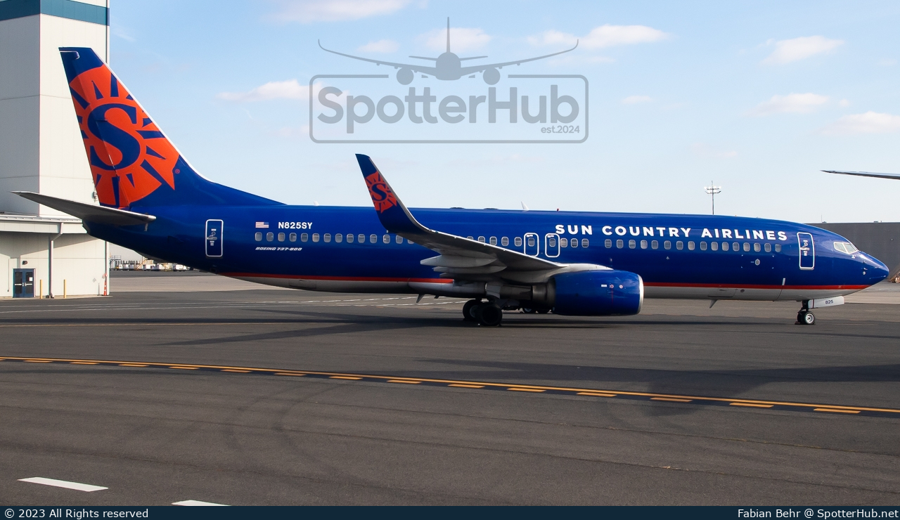 Photo of N825SY - Boeing 737-8F2 operated by Sun Country Airlines