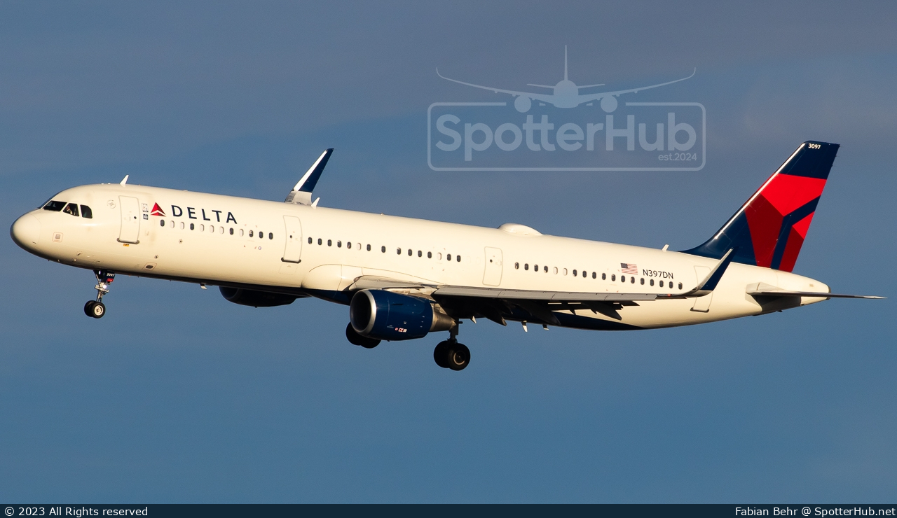 Photo of N397DN - Airbus A321-211 operated by Delta Air Lines