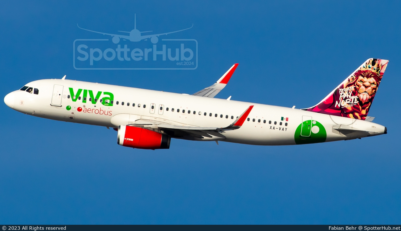 Photo of XA-VAY - Airbus A320-232 operated by Viva Aerobus