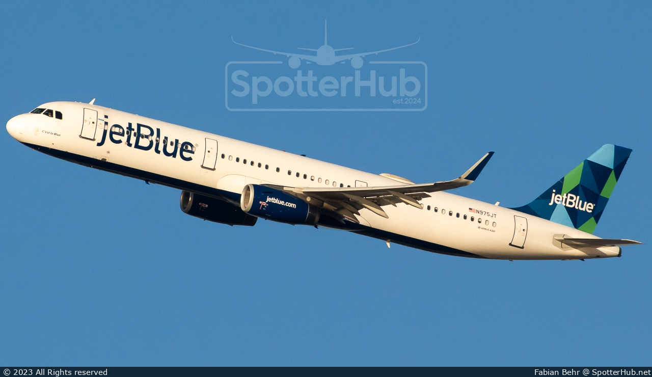 Photo of N975JT - Airbus A321-231 operated by jetBlue Airways